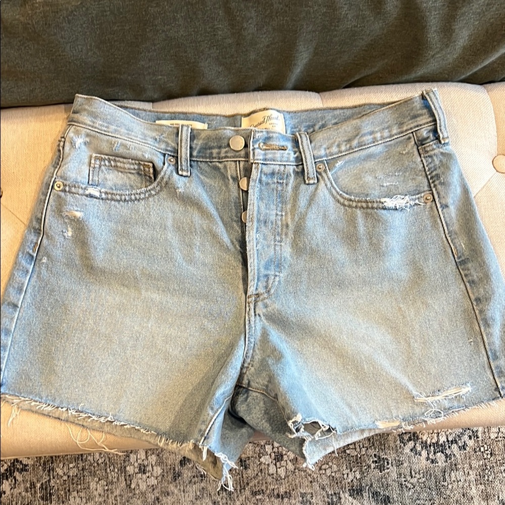 Universal Thread Blue Jean Shorts Mid-Rise 90’s baggy